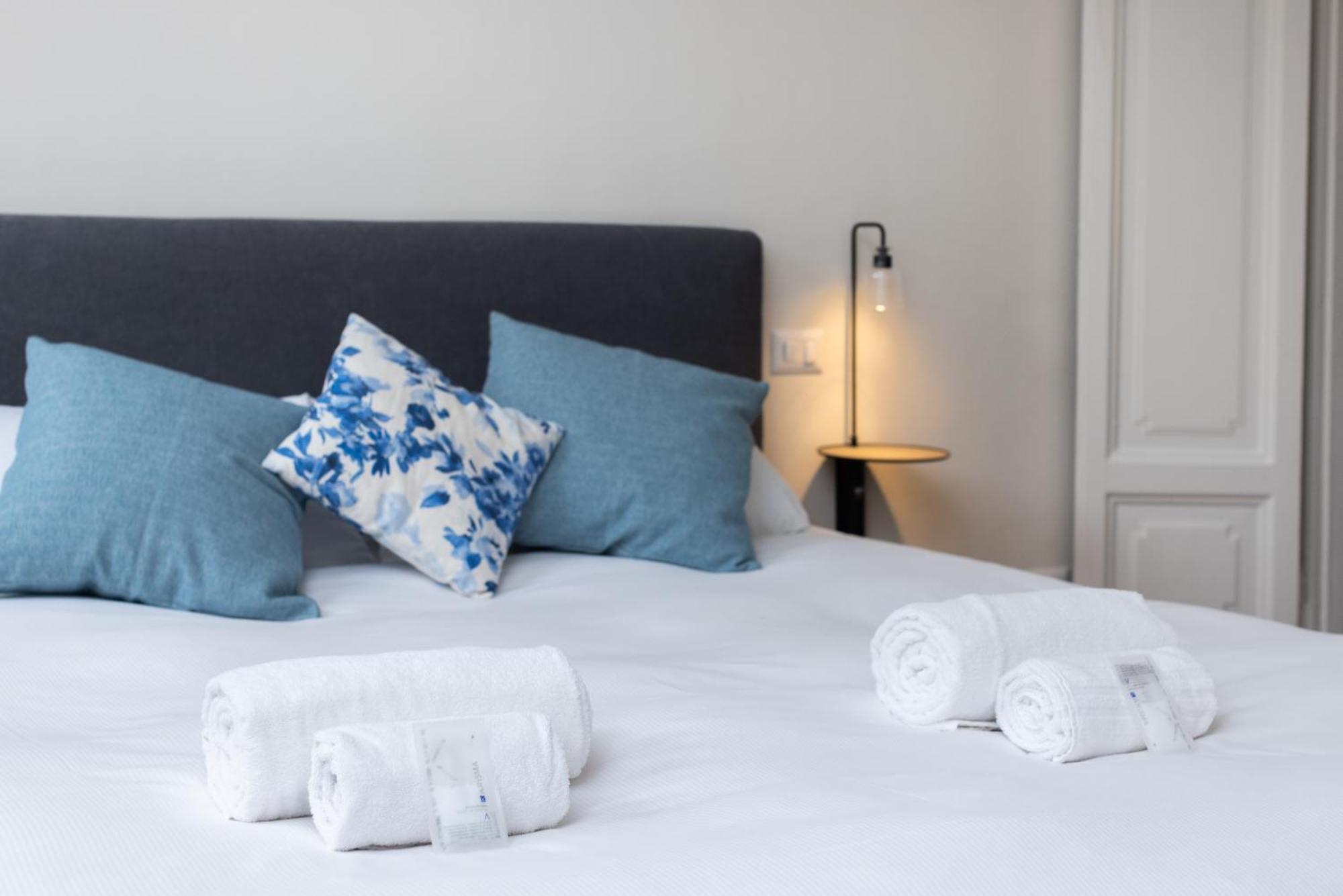 Living Uniqc Apartment - Duomo ミラノ エクステリア 写真