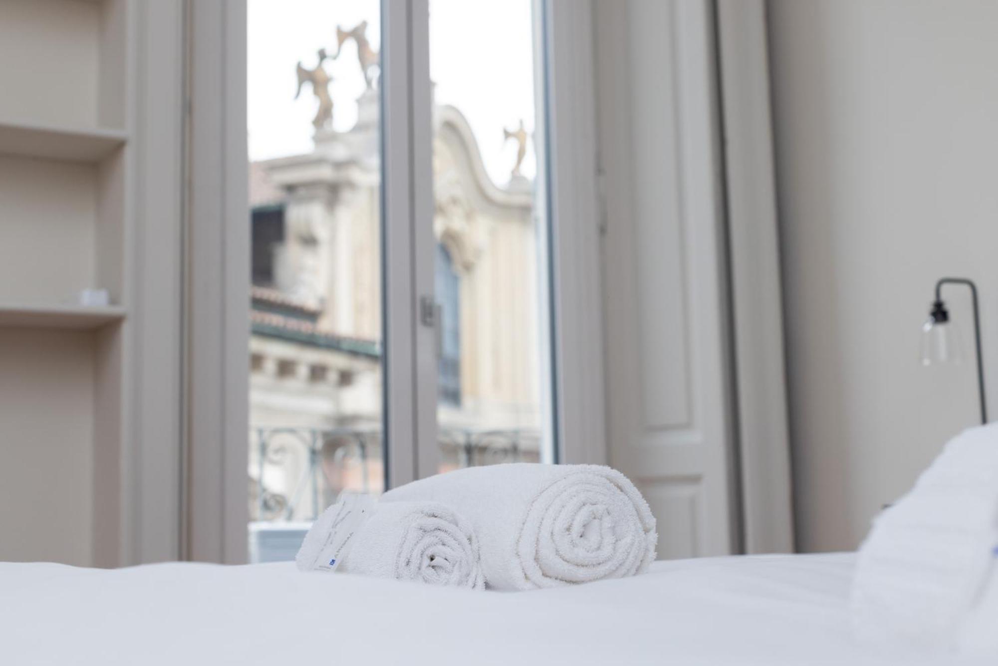 Living Uniqc Apartment - Duomo ミラノ エクステリア 写真
